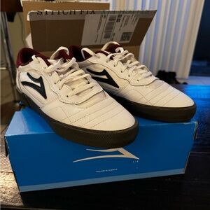 Lakai Cambridge white/gum leather size 10 men